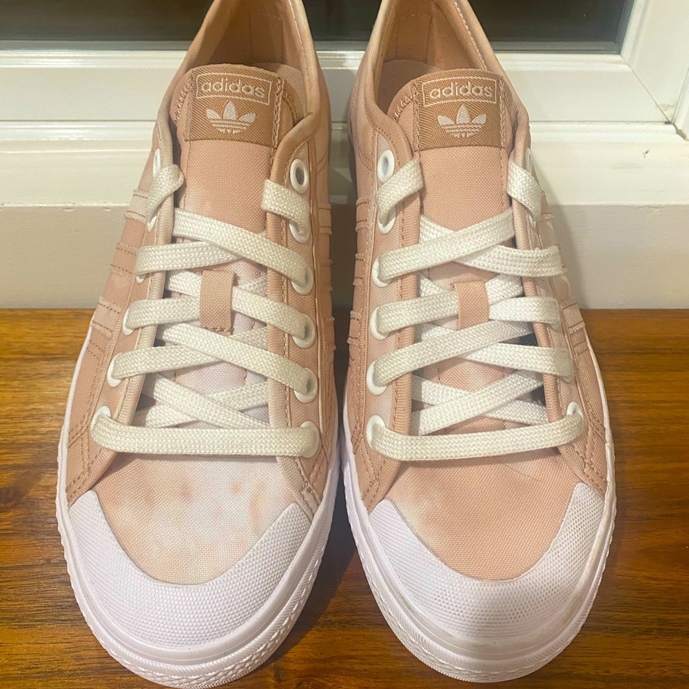 Rose colored the dye adidas NIZZA sneakers